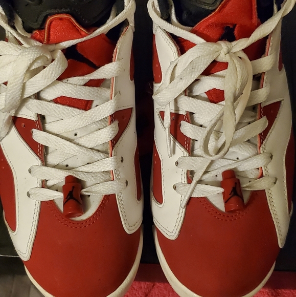 Carmine 6's - Picture 1 of 3